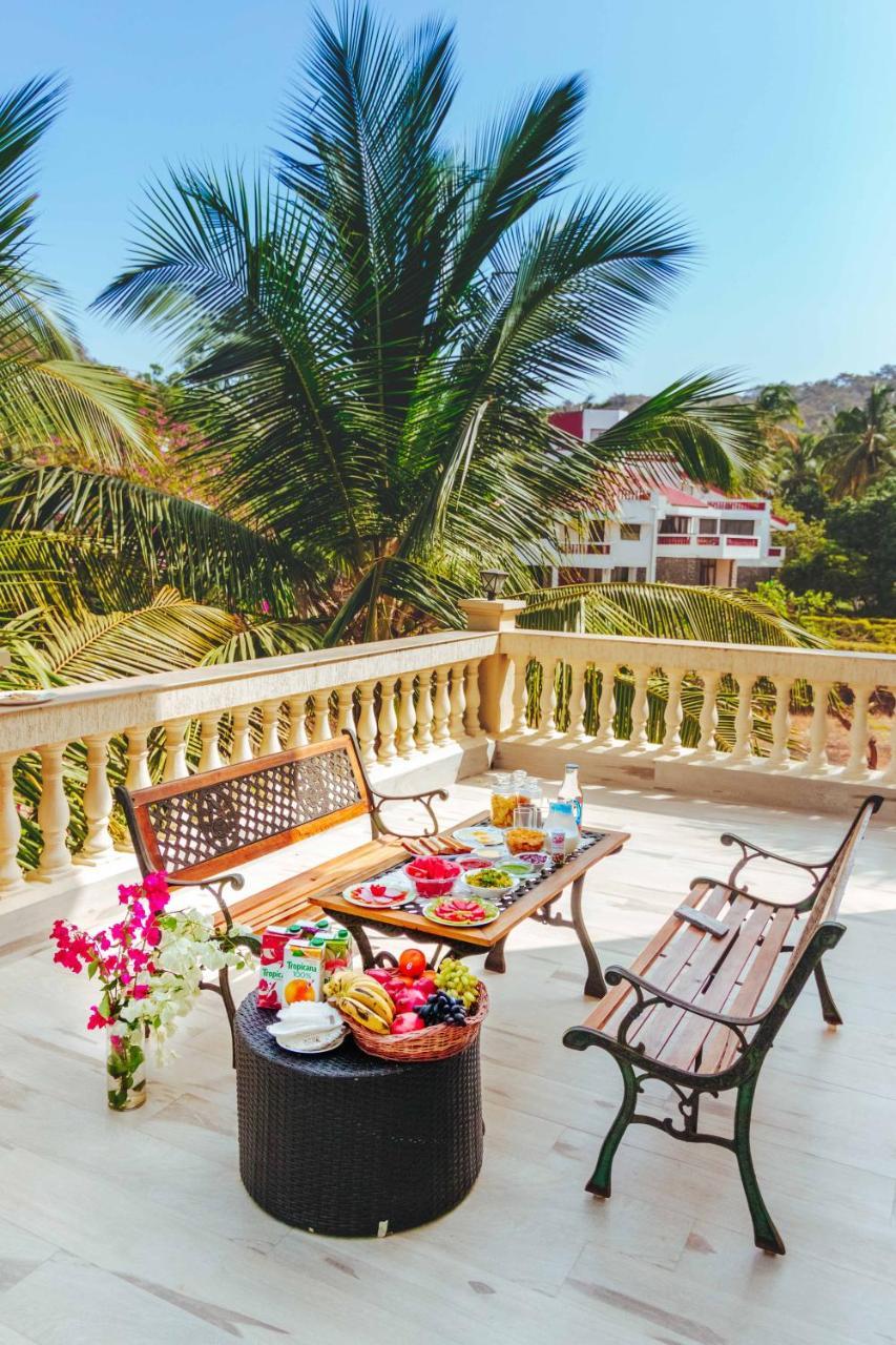 Saffronstays La Casa Maestro, Kashid - Spanish-Style Luxury Villa Near Kashid Beach Exterior photo