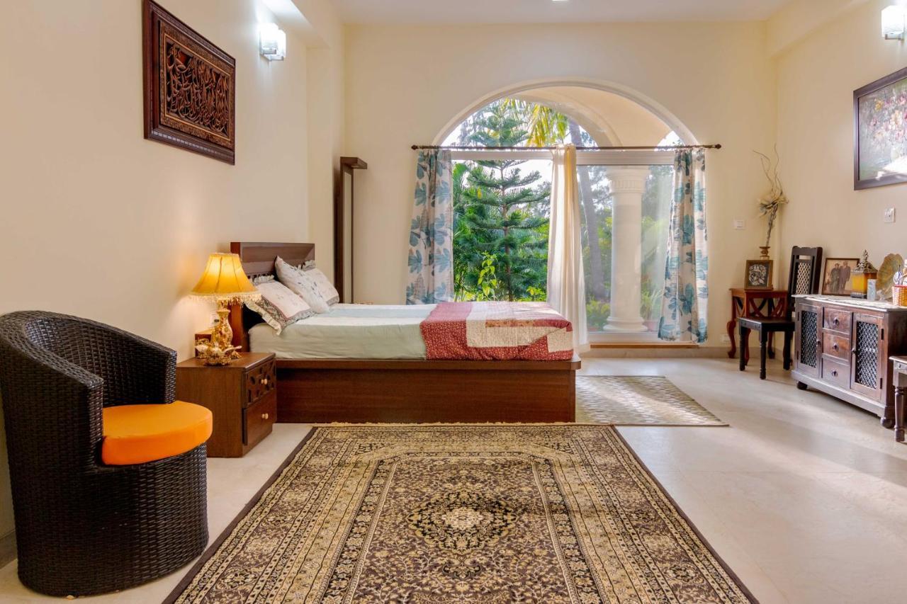 Saffronstays La Casa Maestro, Kashid - Spanish-Style Luxury Villa Near Kashid Beach Exterior photo
